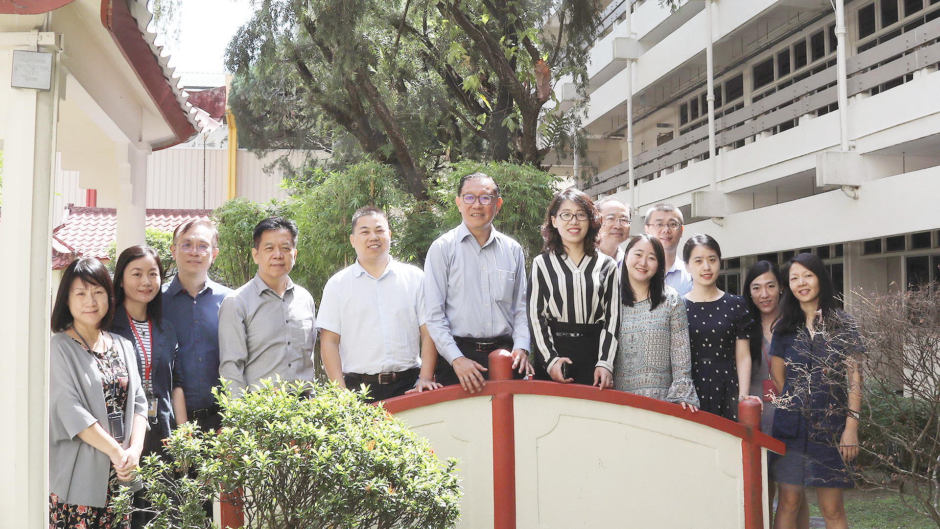 huayuegroupphotoajust